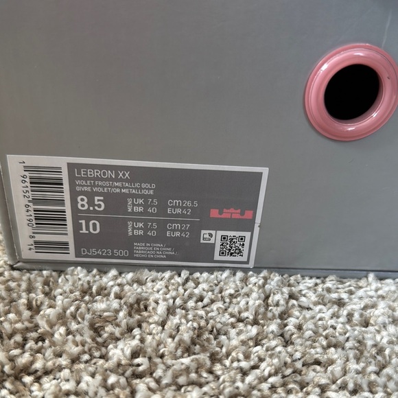 Nike LeBron xx violet frost/metallic gold size 8.5 men’s or 10 women’s - Picture 2 of 6